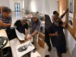 Hyderabad now has a printmaking studio on the State Art Gallery. Spread over 5,000 sq. toes, this studio, which is an initiative of senior artist Laxma Goud and a workforce of artists,