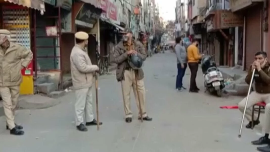 Seemapuri, Delhi: Bomb Disposal Team Removing Ied From Bag